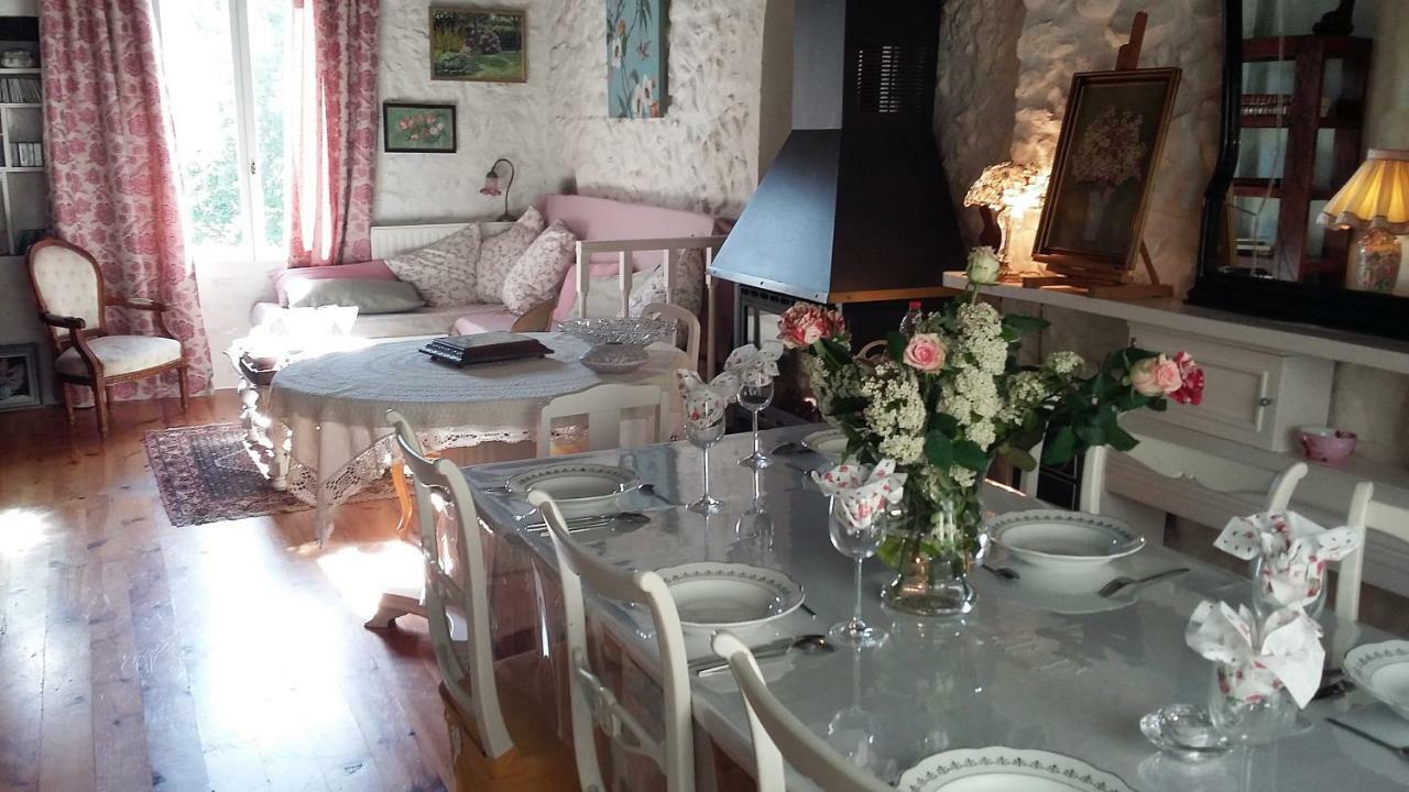 Bed and Breakfast L'Envolee Belvianes-et-Cavirac Экстерьер фото